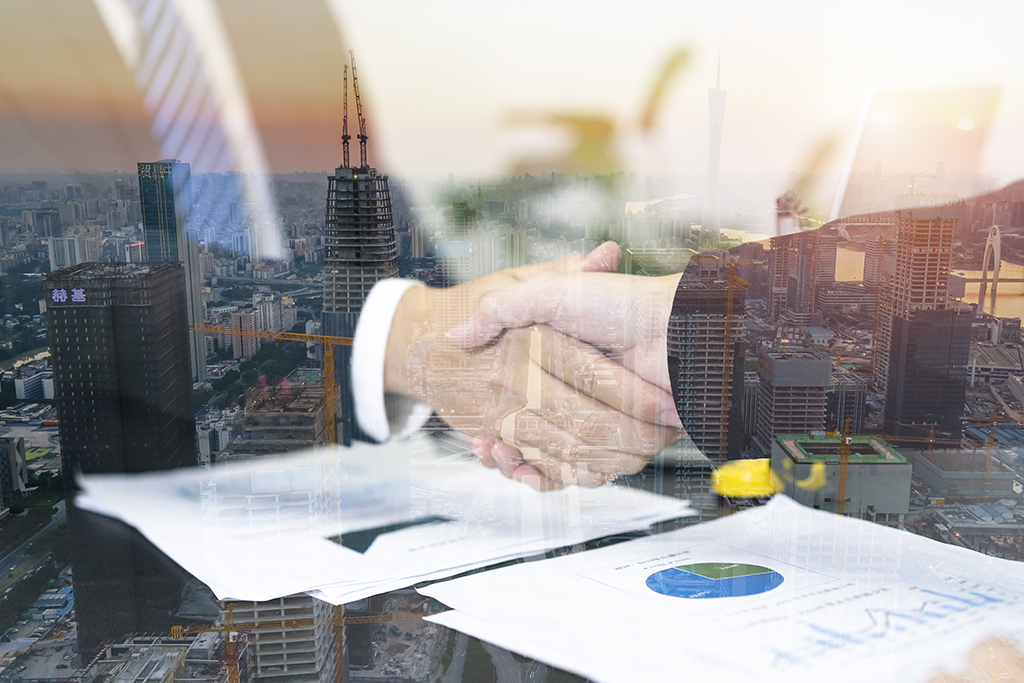 千庫(kù)網(wǎng)_商務(wù)成功人士合作攝影圖_攝影圖編號(hào)230689 千庫(kù)網(wǎng)_商務(wù)成功人士合作攝影圖_攝影圖編號(hào)230689